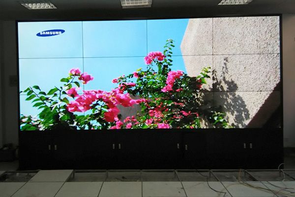 55寸液晶拼接屏價格是多少錢？