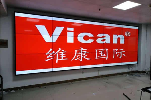 液晶拼接屏出現(xiàn)黑屏或閃屏怎么解決？
