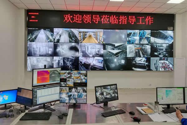 一塊拼接屏可以顯示多少路監(jiān)控畫面，監(jiān)控畫面是如何在拼接屏上顯示的