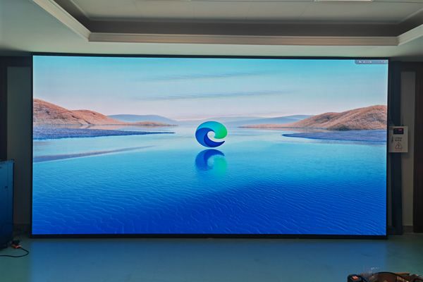 LED顯示屏出現(xiàn)黑屏、花屏、閃屏的主要原因與解決方法